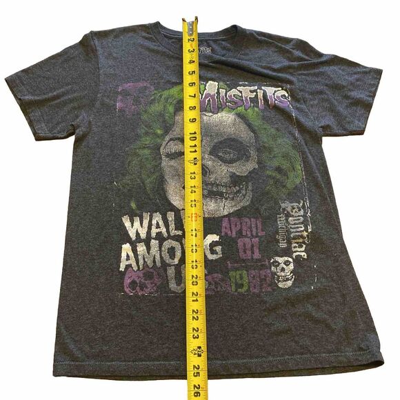 The Misfits Walk Among Us 1982 Pontiac, MI 2017 Shirt Sz S Graphic T-shirt - Picture 4 of 6